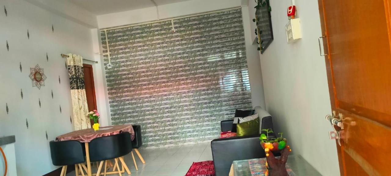 Primrose Homestay غاواهاتي المظهر الخارجي الصورة